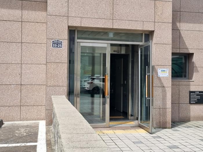 경기도 수원시 팔달구 권광로276번길 33-25, 5층512호 (인계동,아미힐)구) 경기도 수원시 팔달구 인계동 373-2 아파트 경매 사진 3