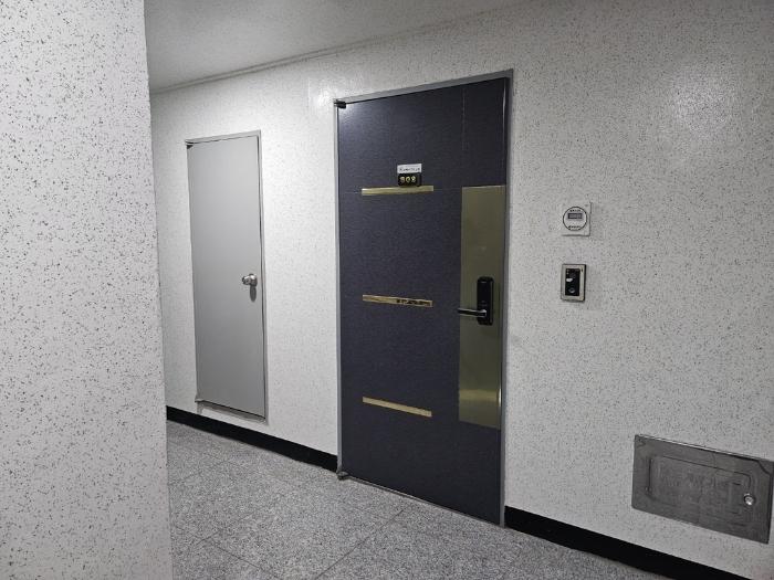 경기도 안양시 만안구 현충로16번길 26, 3층302호 (안양동,아이원팰리스)구) 경기도 안양시 만안구 안양동 391-32 오피스텔 경매 사진 4