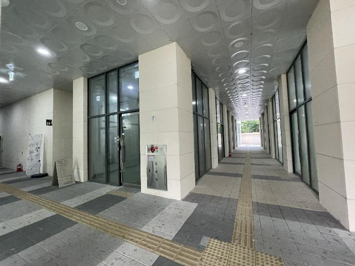 경기도 오산시 독산성로 425, 1층129호 (세교동,더퍼스트타워세교)구) 경기도 오산시 세교동 595-1 근린상가 경매 사진 2