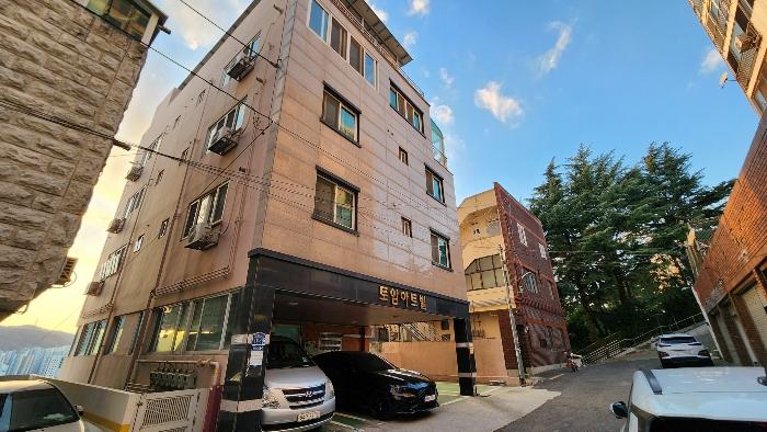 부산광역시 해운대구 재송동 1039-5 다가구주택 경매 사진 1