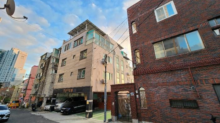 부산광역시 해운대구 재송동 1039-5 다가구주택 경매 사진 3