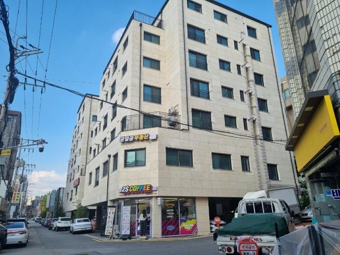 경기도 수원시 팔달구 경수대로507번길 12-4, 3층305호 (인계동,스카이하우스)구) 경기도 수원시 팔달구 인계동 962-14 다세대(빌라) 경매 사진 7