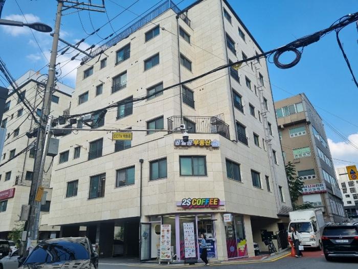 경기도 수원시 팔달구 경수대로507번길 12-4, 6층601호 (인계동,스카이하우스)구) 경기도 수원시 팔달구 인계동 962-14 다세대(빌라) 경매 사진 1