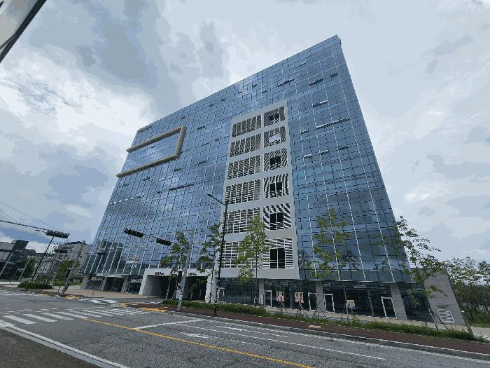 경기도 포천시 군내면 용정리 479-1 포천웰플렉스용정산단 4층 423호 아파트형공장 경매 사진 1