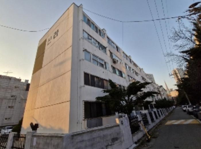 경기도 안양시 만안구 예술공원로64번길 28, 4층412호 (안양동,신라아파트)구) 경기도 안양시 만안구 안양동 44-2 아파트 경매 사진 11