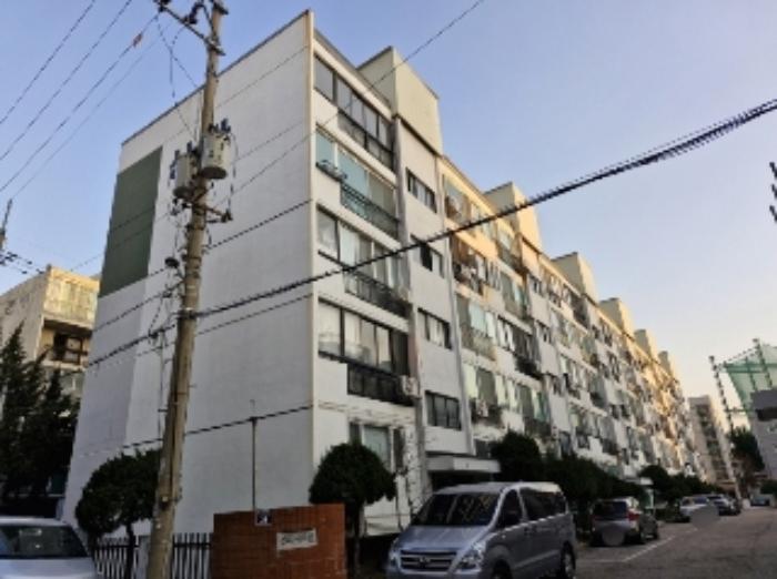경기도 안양시 만안구 예술공원로64번길 28, 4층412호 (안양동,신라아파트)구) 경기도 안양시 만안구 안양동 44-2 아파트 경매 사진 5