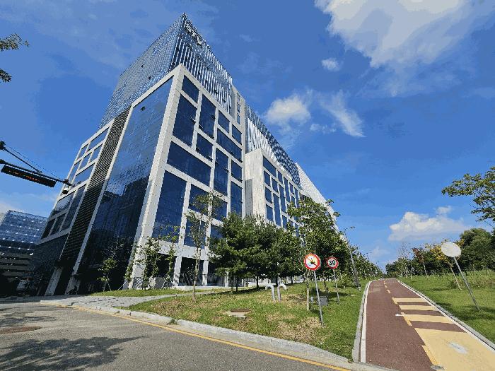 경기도 평택시 고덕면 해창리 1277-1 고덕에스티브이지식산업센터 1층102호 아파트형공장 경매 사진 2