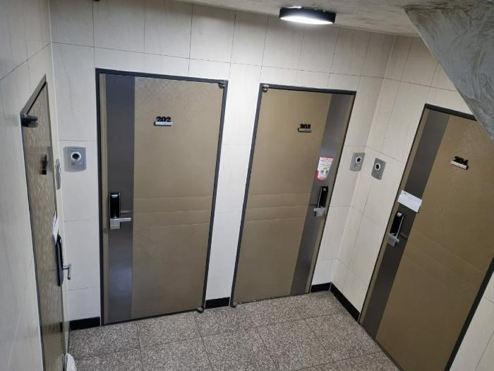 경기도 오산시 양산로 330-21, 1층101호 (양산동,라인빌리지107)구) 경기도 오산시 양산동 439-1 근린상가 경매 사진 3