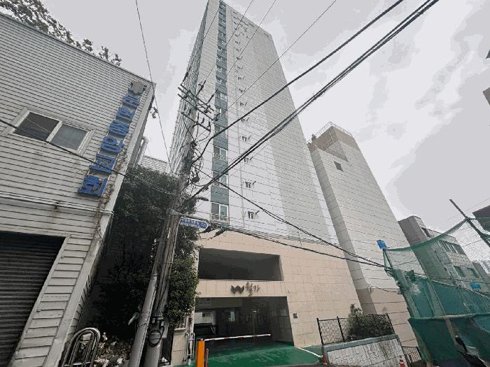 부산광역시 남구 문현동 408-18 문현동월가아파트 4층402호 오피스텔 경매 사진 1