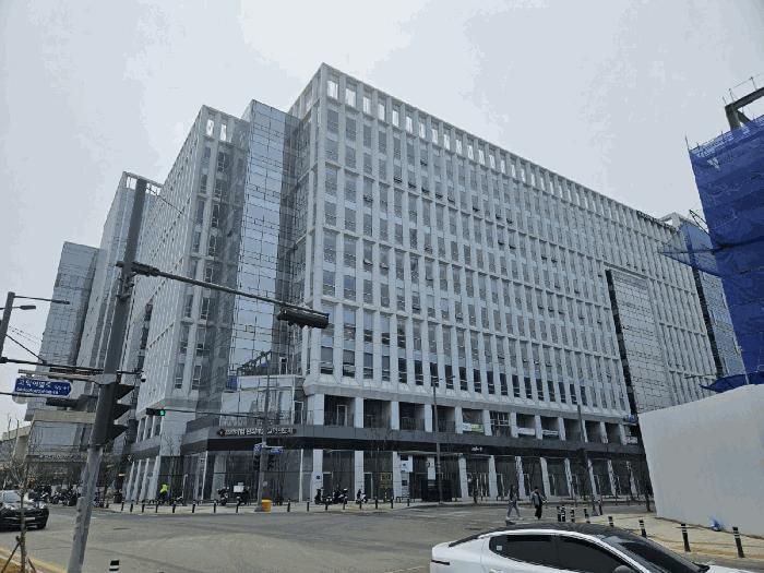 경기도 평택시 고덕동 2045-1 프리미엄원희캐슬고덕신도시 1층104호 근린상가 경매 사진 1
