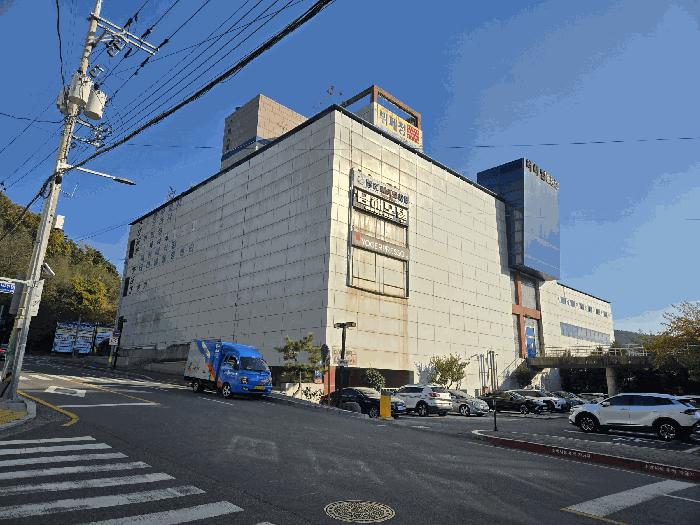경상남도 남해군 남해읍 북변리 316-3 남해공용터미널 2층201호 근린상가 경매 사진 2
