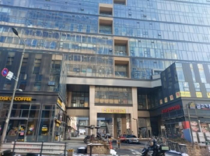 경기도 용인시 기흥구 서천로201번길 14, 7층713호 (농서동,프리미엄원희캐슬기흥서천)구) 경기도 용인시 기흥구 농서동 455 아파트형공장 경매 사진 1