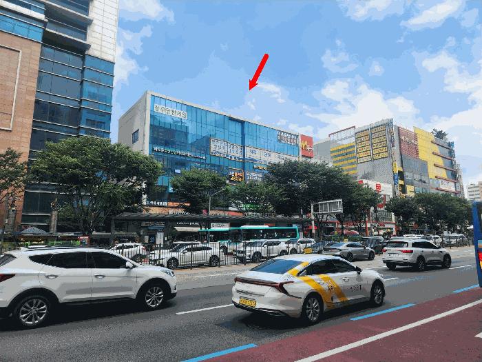 경기도 성남시 중원구 성남동 3502 모란역센트럴스퀘어 2층203호 근린상가 경매 사진 2