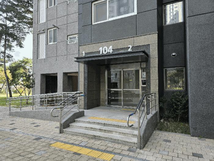 경상남도 거제시 일운면 지세포리 1412 거제코아루파크드림 104동 22층2201호 아파트 경매 사진 2