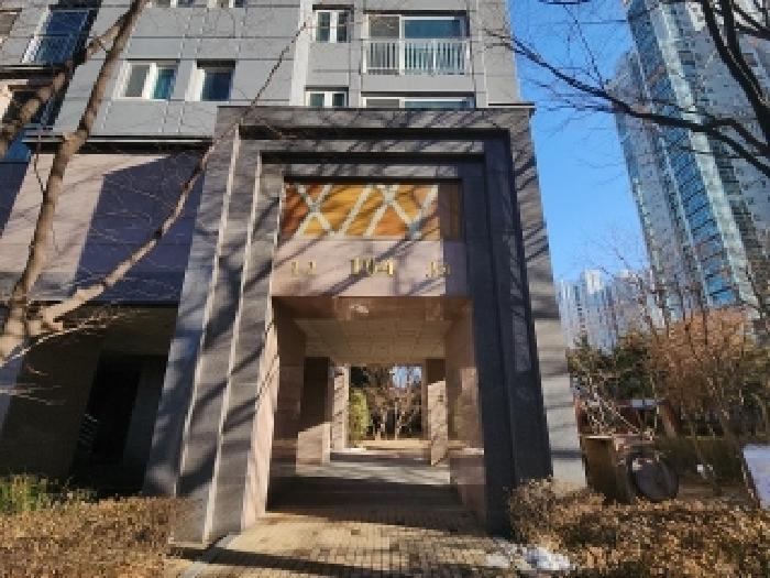 인천광역시 연수구 송도과학로27번길 70, 104동 3층303호 (송도동,롯데캐슬)구) 인천광역시 연수구 송도동 150 아파트 경매 사진 2