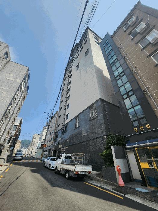 부산광역시 동래구 안락동 592-13 안락펠리체 7층701호 오피스텔 경매 사진 2