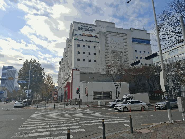 경기도 성남시 분당구 구미동 159 월드쇼핑(씨지브이 스퀘어) 1층시-153호 근린상가 경매 사진 1