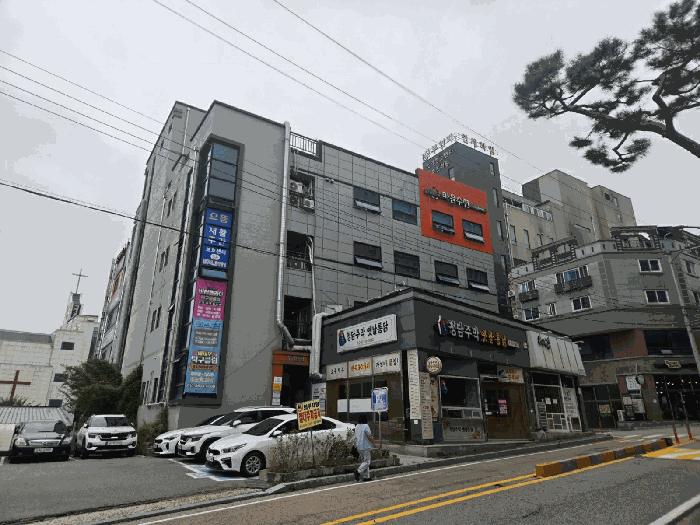 충청남도 천안시 동남구 신방동 62-53 신방메디컬센터 1층104호 근린상가 경매 사진 3