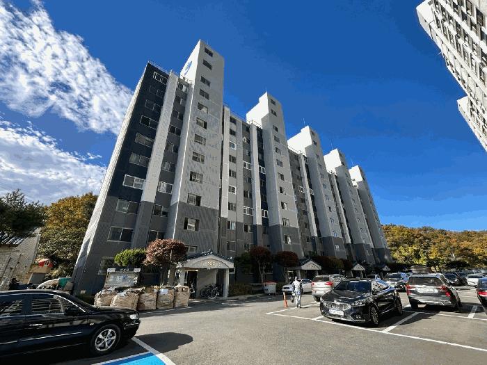 경상북도 포항시 북구 우현동 317-6 우현청구타운 102동 2층203호 아파트 경매 사진 1