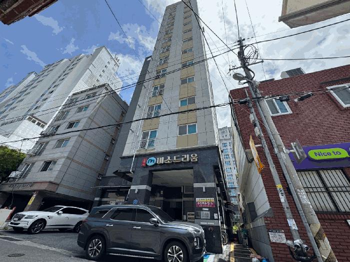 부산광역시 수영구 민락동 22-8 광안리미소드리움 10층1001호 오피스텔 경매 사진 2