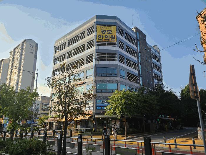 경기도 안성시 공도읍 만정리 779-4 1동 1층109호 근린상가 경매 사진 1