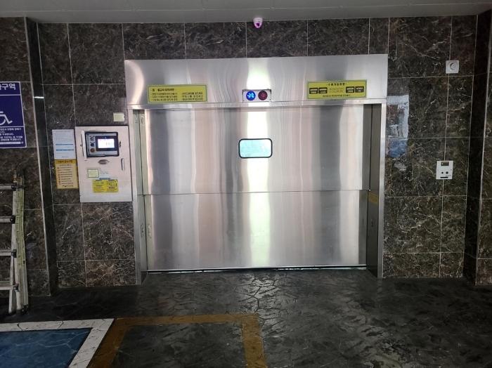 부산광역시 서구 구덕로315번길 10-6, 2층203호 (서대신동2가,대신세영엘리츠)구) 부산광역시 서구 서대신동2가 3-5 오피스텔 경매 사진 2