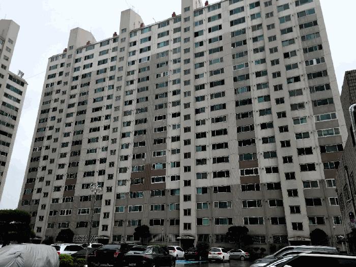 전라남도 화순군 화순읍 벽라리 37 화순3차서라아파트 제301동 제1층 제105호 아파트 경매 사진 2