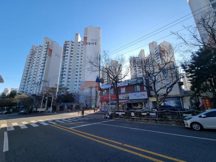 울산광역시 남구 옥현로 34, 315동 1층102호 (무거동,옥현으뜸마을주공3단지아파트)구) 울산광역시 남구 무거동 488-13 아파트 경매 사진 1