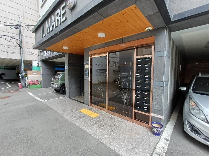 부산광역시 서구 구덕로285번길 20-5, 3층301호 (서대신동1가,일마레)구) 부산광역시 서구 서대신동1가 54-7 다세대(빌라) 경매 사진 2
