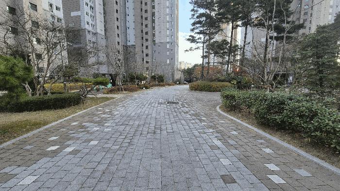 부산광역시 서구 동대신동3가 553 브라운스톤하이포레 102동 8층802호 아파트 경매 사진 2