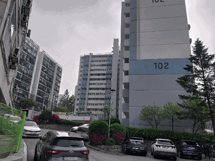 경기도 이천시 애련정로136번길 33-9, 102동 6층 610호 (창전동,현대아파트)구) 경기도 이천시 창전동 49-1 아파트 경매 사진 1