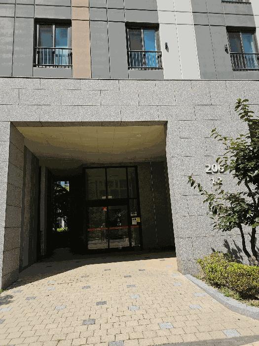 부산광역시 사하구 구평동 518 이편한세상사하2차 206동 16층 1601호 아파트 경매 사진 2