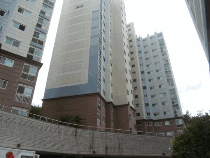 광주광역시 남구 봉선동 1085 봉선3차한국아델리움 303동 7층704호 아파트 경매 사진 2