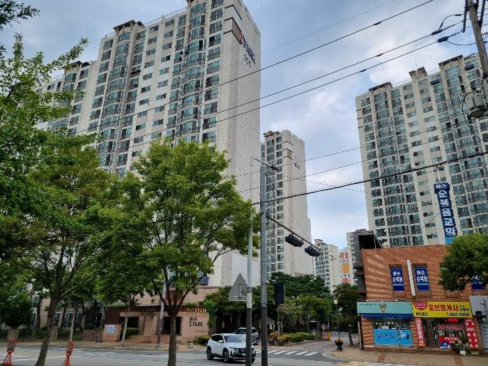 경기도 동두천시 강변로 160, 101동 20층2003호 (송내동,송내아이파크)구) 경기도 동두천시 송내동 664-4 아파트 경매 사진 4