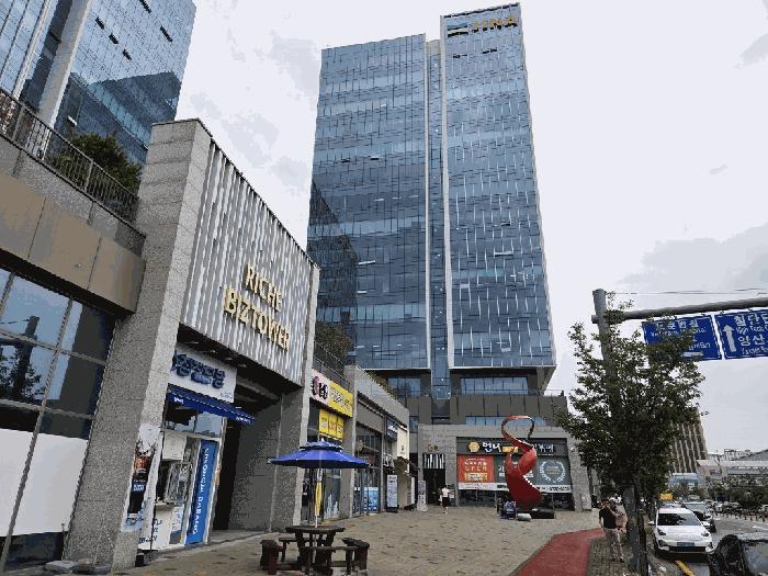 광주광역시 북구 연제동 1038-6 첨단리채비즈타워지식산업센터 10층비-1002호 근린상가 경매 사진 2
