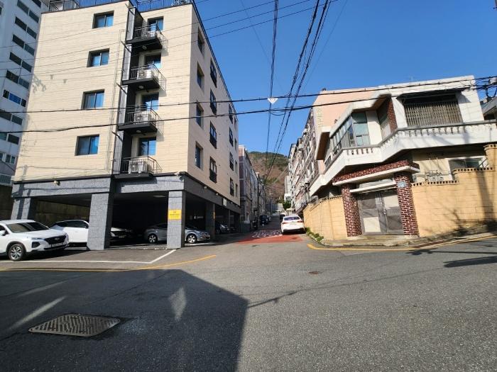 부산광역시 수영구 광일로20번가길 99, 2층201호 (광안동,노블수)구) 부산광역시 수영구 광안동 519-6 다세대(빌라) 경매 사진 1