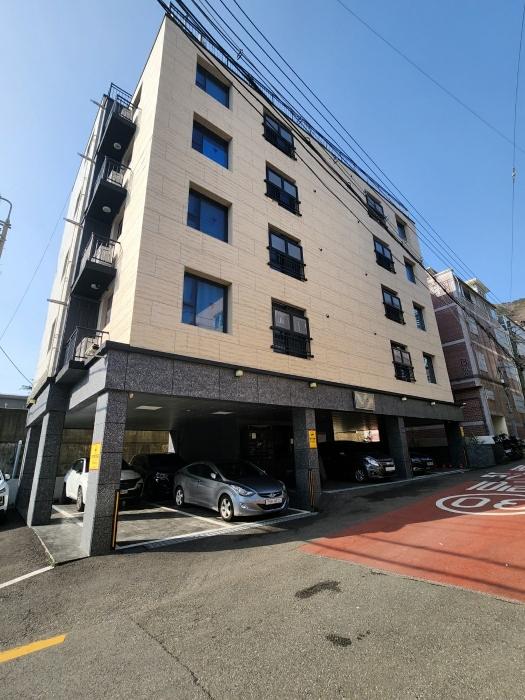 부산광역시 수영구 광일로20번가길 99, 3층304호 (광안동,노블수)구) 부산광역시 수영구 광안동 519-6 다세대(빌라) 경매 사진 2