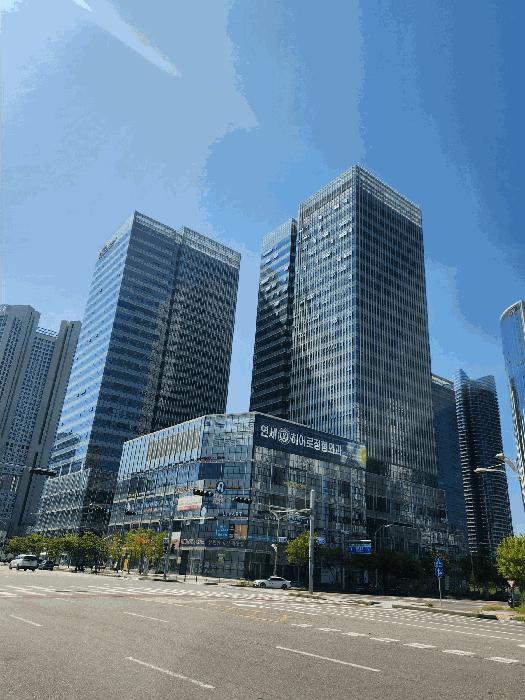 인천광역시 연수구 송도동 29-8 송도씨워크인테라스한라 1층에이112호 근린상가 경매 사진 2