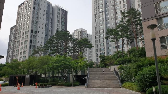 경기도 김포시 김포한강11로 227, 519동 1층103호 (운양동,풍경마을래미안한강2차)구) 경기도 김포시 운양동 1304-5 아파트 경매 사진 3