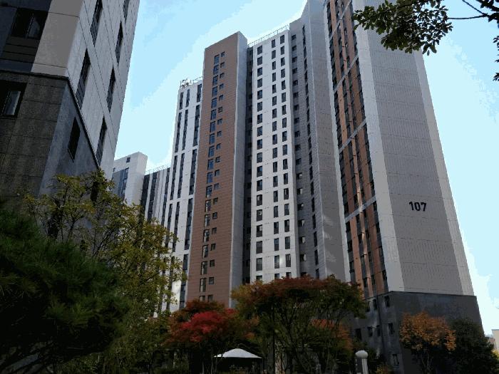 전라남도 광양시 성황동 1860 광양센트럴자이 107동 14층1401호 아파트 경매 사진 2