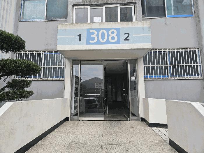 경상남도 거제시 상동동 50 덕산3차베스트타운 308동 6층602호 아파트 경매 사진 2