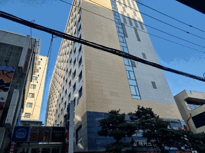 경기도 수원시 팔달구 매산로1가 16 위더뷰 1층111호 근린상가 경매 사진 1