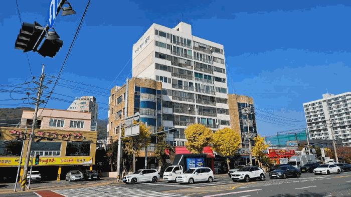 경상남도 창원시 마산합포구 월포동 2-102 하이파이빌라 4층비호 근린상가 경매 사진 3