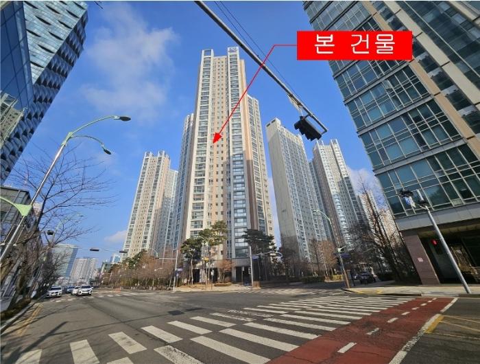 인천광역시 연수구 컨벤시아대로130번길 100, 1803동 34층3403호 (송도동,송도더샵그린워크3차)구) 인천광역시 연수구 송도동 19-3 아파트 경매 사진 3