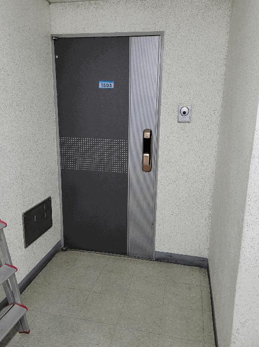 부산광역시 동래구 수안동 182 성완세띠앙 15층1503호 아파트 경매 사진 4