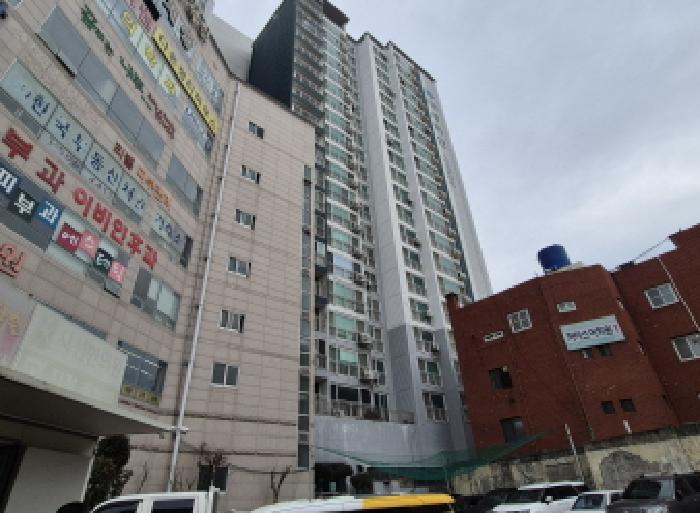 부산광역시 동래구 수안동 182 성완세띠앙 15층1503호 아파트 경매 사진 6