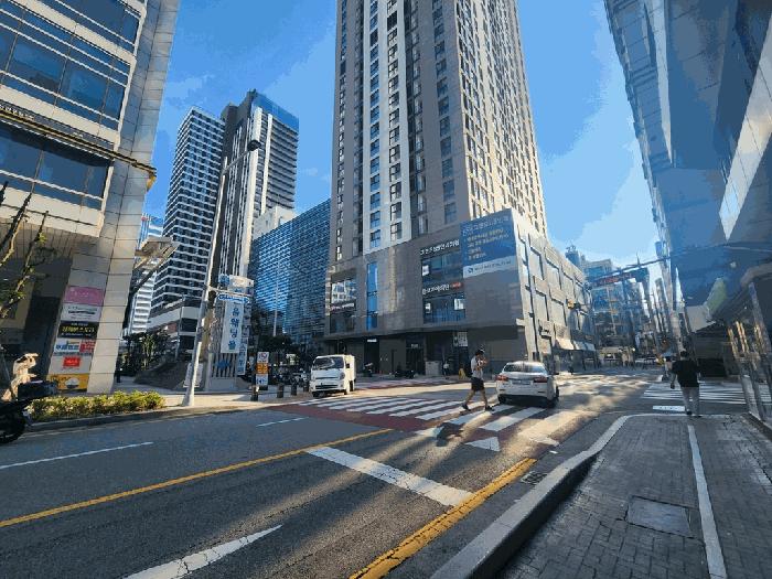 부산광역시 부산진구 부전동 537-9 더샵 센트럴스타 비동 9층903호 아파트 경매 사진 2