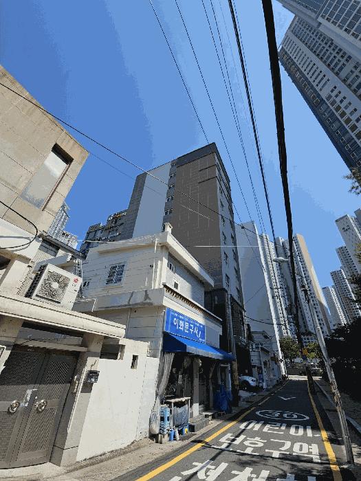부산광역시 연제구 거제동 900-5 강일스퀘어빌딩 9층904호 다세대(빌라) 경매 사진 2