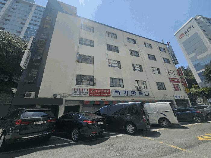부산광역시 북구 만덕동 774 럭키만덕아파트 상가동 지하층비1호 근린상가 경매 사진 2