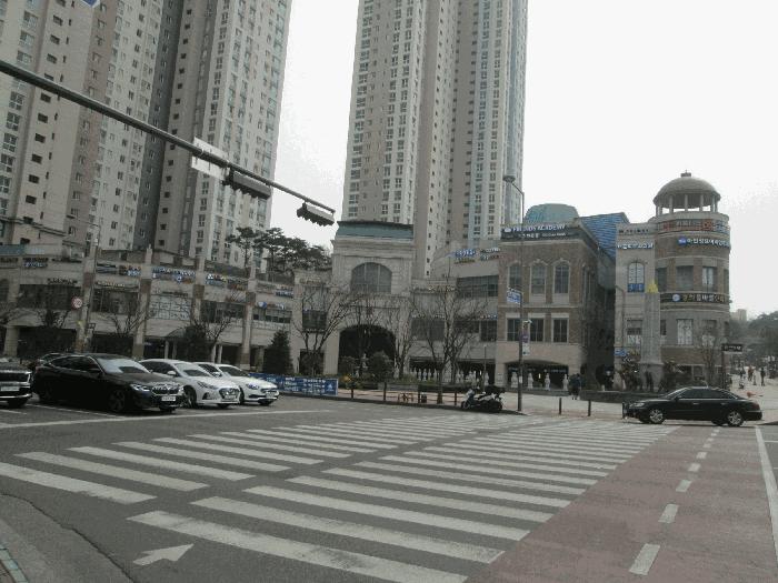 경기도 수원시 영통구 원천동 589 광교중흥에스클래스판매시설 지1층비1-124호 근린상가 경매 사진 5